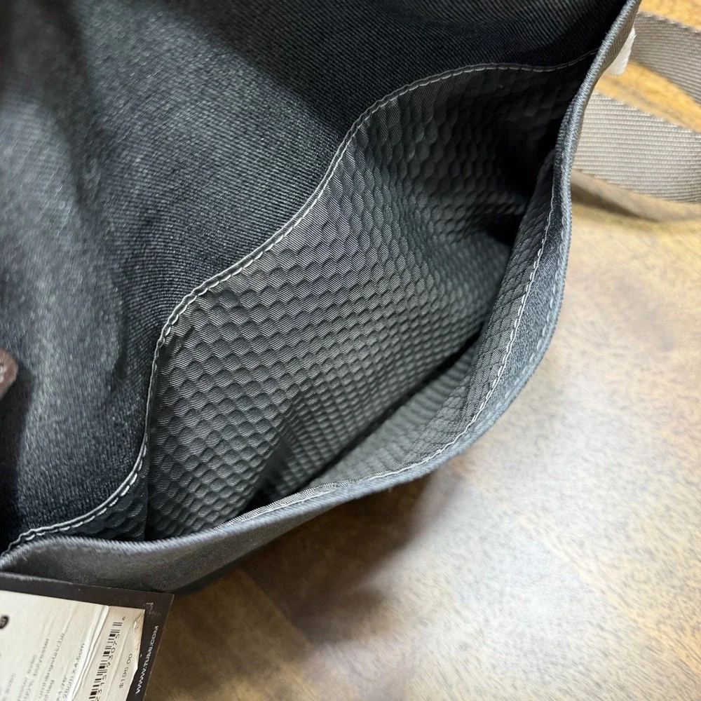 Tumi Alpha Bravo Annapolis Zip Flap Sling Crossbody Gray Brown Leather NEW READ